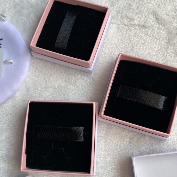 Pandora Jewelry Boxes - Picture 4 of 5